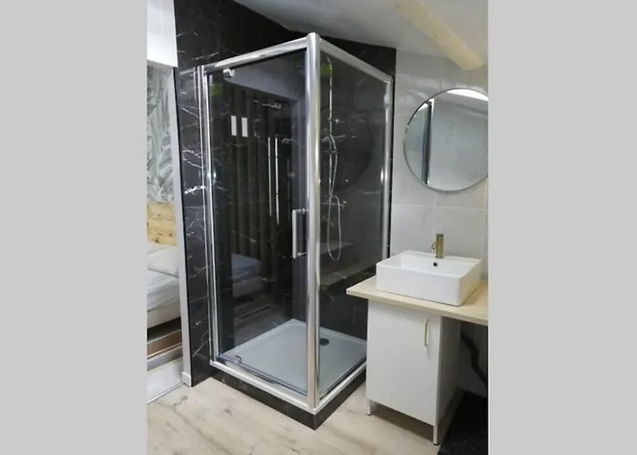 ,centre Historique , Entree Autonome Apartment